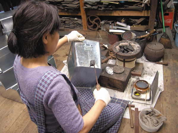 トタンのボックス