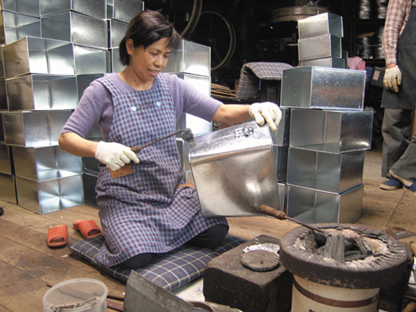 トタンのボックス