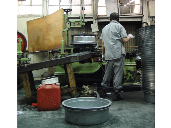 掃除道具①－バケツ・ちりとり－