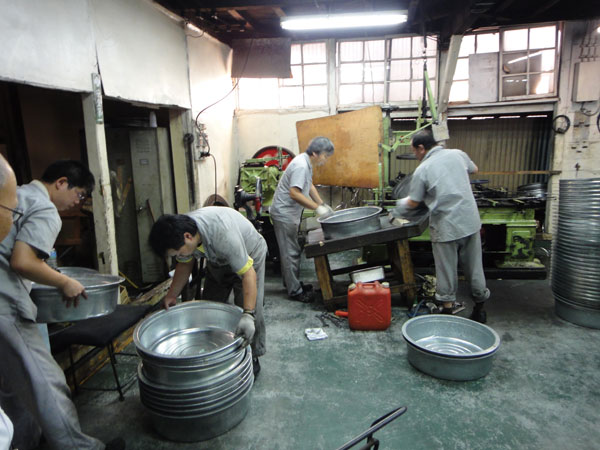 日本のトタンたらい